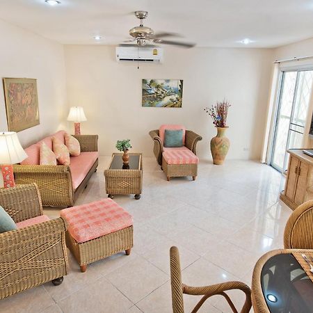 Butterfly Garden Boutique Residences: Luxury Beachside Lifestyle Apartments Pattaya Exterior photo