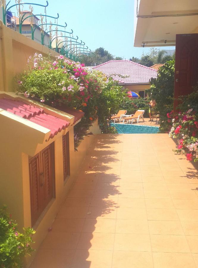 Butterfly Garden Boutique Residences: Luxury Beachside Lifestyle Apartments Pattaya Exterior photo